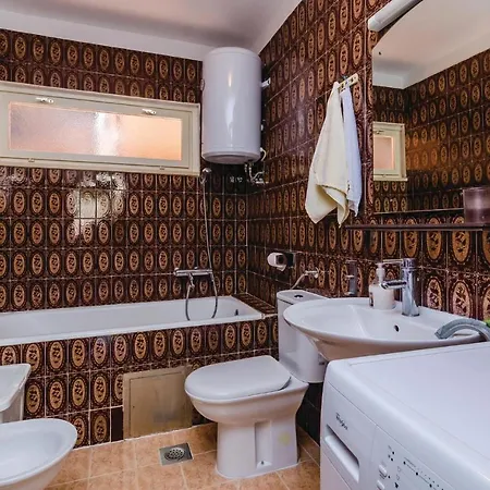 Apartment Iva Vojnovica Ii